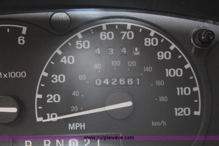 image for item J1130 1997 Ford Explorer XL SUV