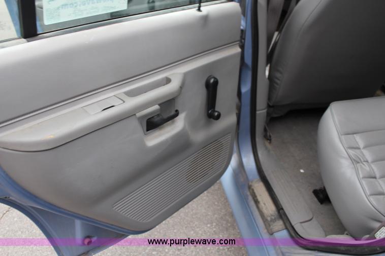image for item J1130 1997 Ford Explorer XL SUV