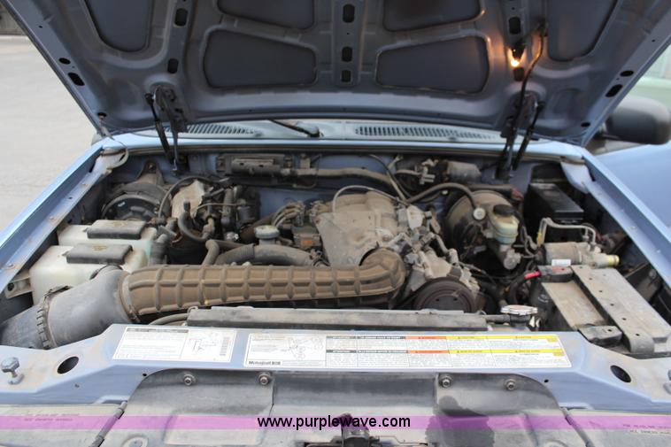 image for item J1130 1997 Ford Explorer XL SUV