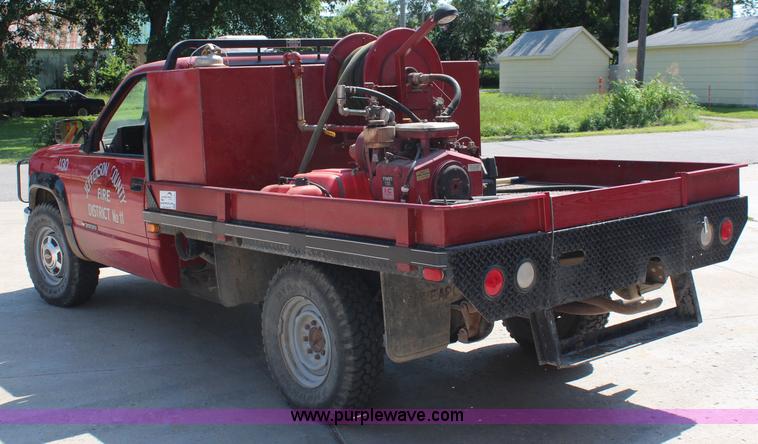 image for item J2161 1988 Chevrolet Cheyenne 3500 flatbed truck