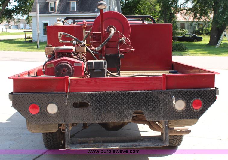 image for item J2161 1988 Chevrolet Cheyenne 3500 flatbed truck