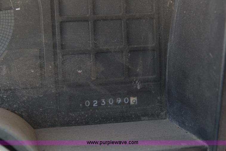 image for item J2161 1988 Chevrolet Cheyenne 3500 flatbed truck