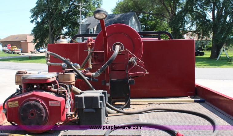 image for item J2161 1988 Chevrolet Cheyenne 3500 flatbed truck