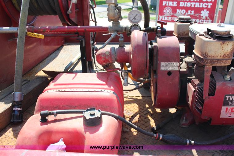 image for item J2161 1988 Chevrolet Cheyenne 3500 flatbed truck