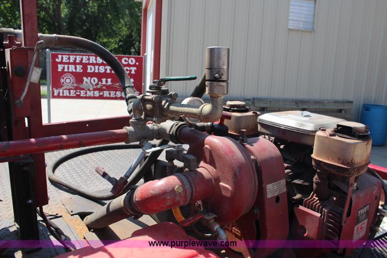 image for item J2161 1988 Chevrolet Cheyenne 3500 flatbed truck