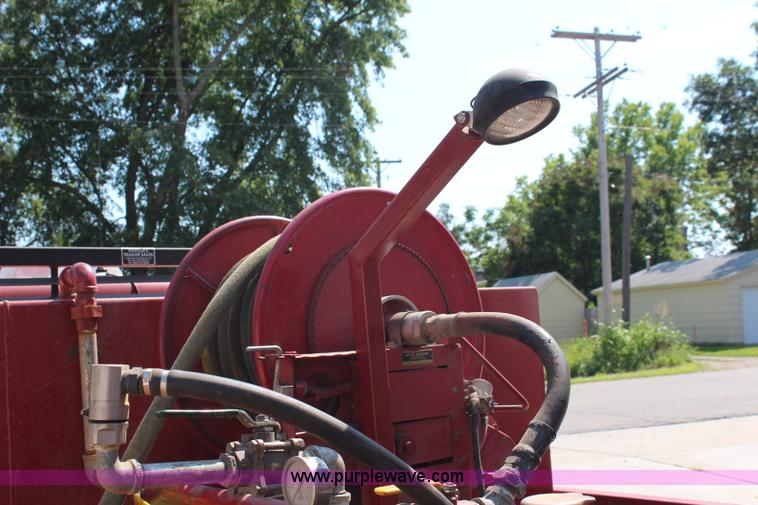 image for item J2161 1988 Chevrolet Cheyenne 3500 flatbed truck