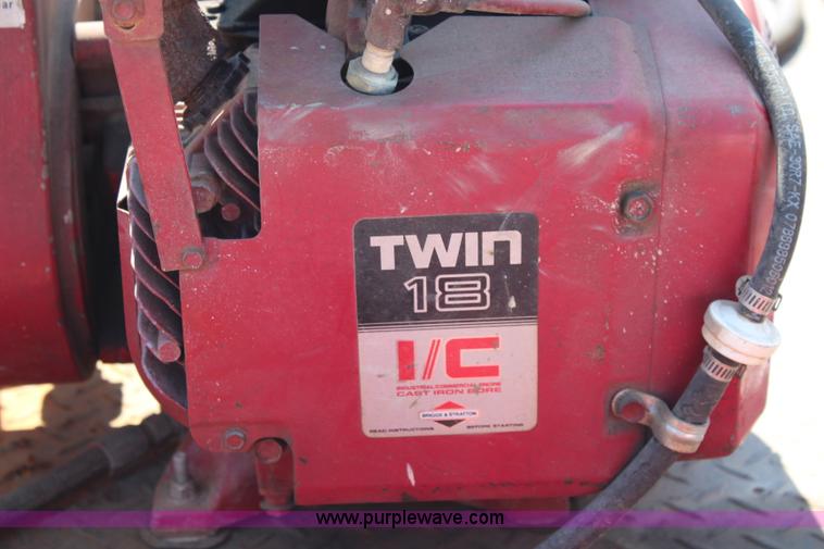 image for item J2161 1988 Chevrolet Cheyenne 3500 flatbed truck