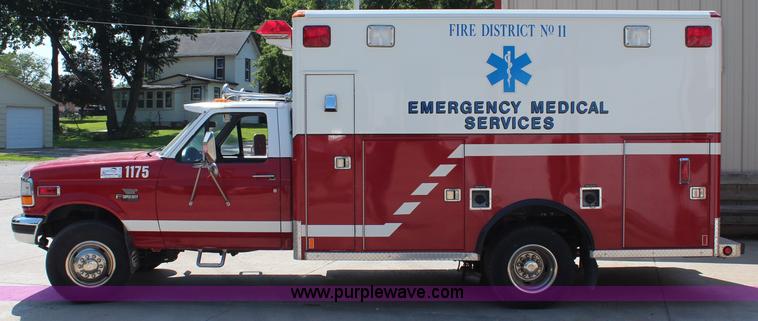 image for item J2188 1997 Ford F450 Super Duty XLT ambulance