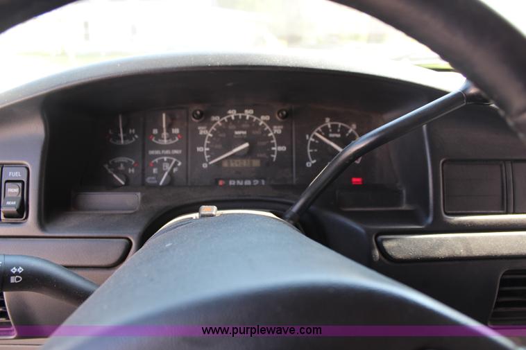 image for item J2188 1997 Ford F450 Super Duty XLT ambulance