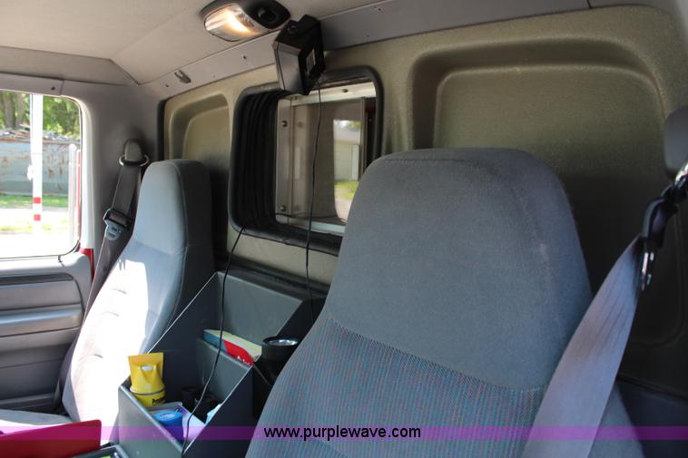 image for item J2188 1997 Ford F450 Super Duty XLT ambulance