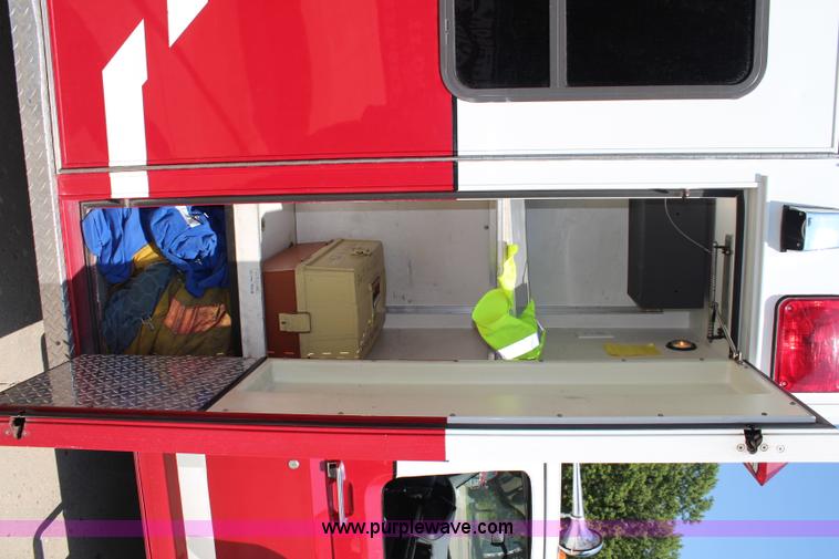 image for item J2188 1997 Ford F450 Super Duty XLT ambulance