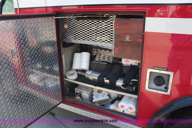 image for item J2188 1997 Ford F450 Super Duty XLT ambulance