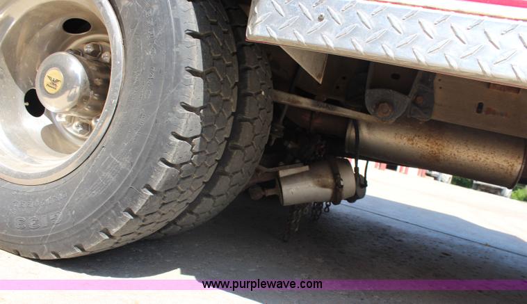 image for item J2188 1997 Ford F450 Super Duty XLT ambulance