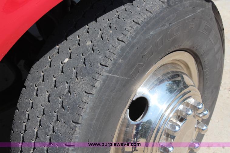 image for item J2188 1997 Ford F450 Super Duty XLT ambulance