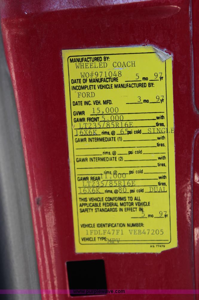 image for item J2188 1997 Ford F450 Super Duty XLT ambulance