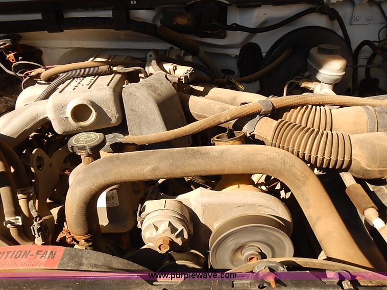 image for item J3155 1993 Ford F150 XL pickup truck