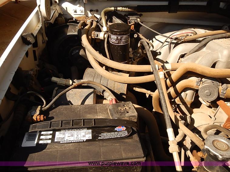 image for item J3155 1993 Ford F150 XL pickup truck