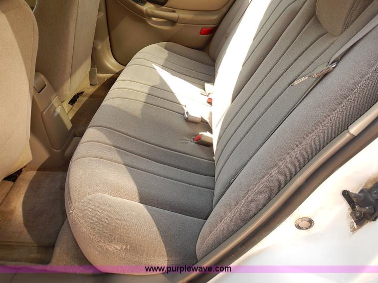 image for item J3156 2003 Chevrolet Malibu LS