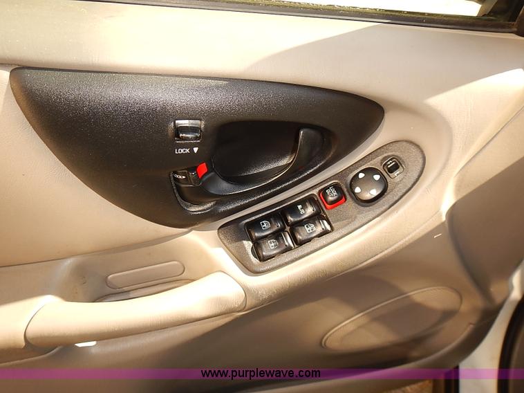 image for item J3156 2003 Chevrolet Malibu LS
