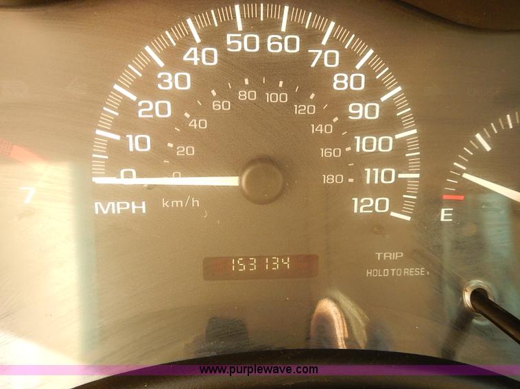 image for item J3156 2003 Chevrolet Malibu LS
