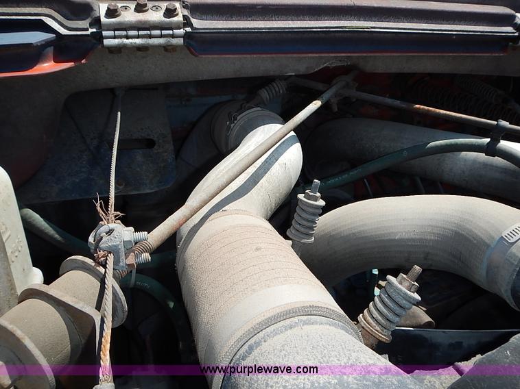 image for item J3163 1991 International 4900 dump truck