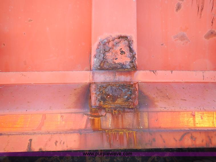 image for item J3163 1991 International 4900 dump truck