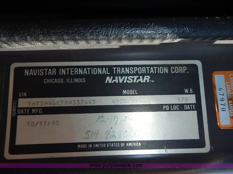 image for item J3163 1991 International 4900 dump truck