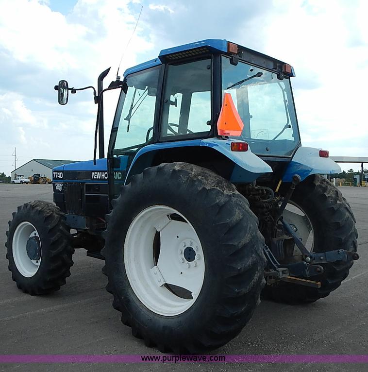 image for item J3167 1998 New Holland 7740 tractor