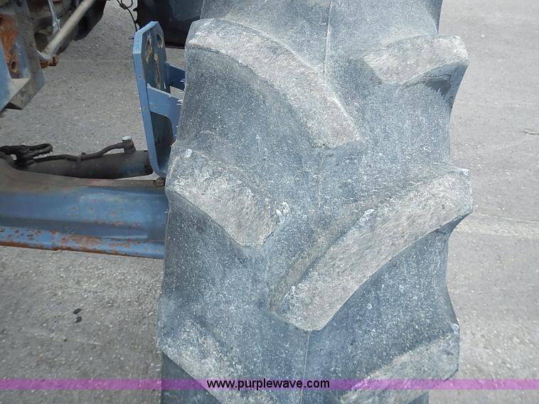 image for item J3167 1998 New Holland 7740 tractor