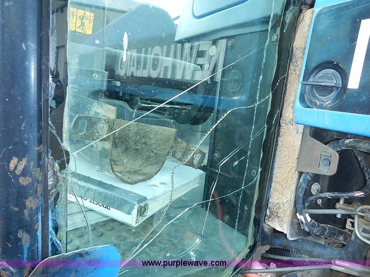 image for item J3167 1998 New Holland 7740 tractor