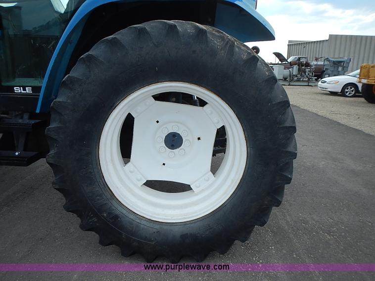 image for item J3167 1998 New Holland 7740 tractor