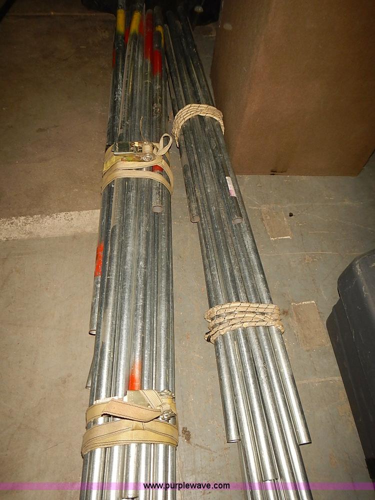 image for item BA9631 Draper portable projection screen