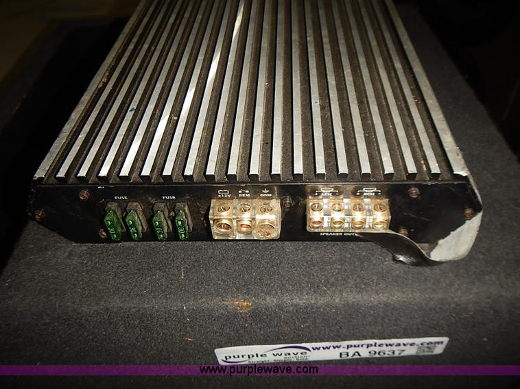 image for item BA9637 Kicker speaker box with amplifier