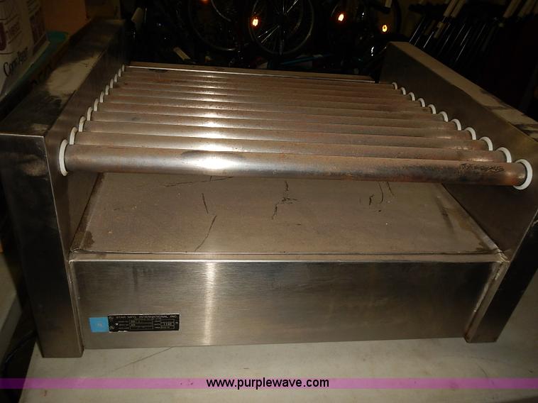 image for item BA9639 Star 30 hot dog roller