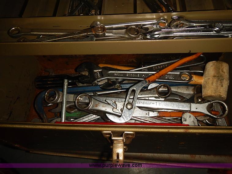 image for item BA9642 Assorted tools