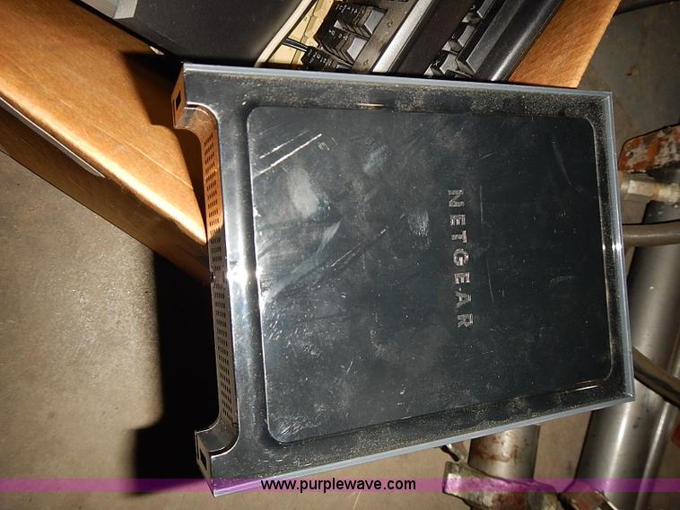 image for item BA9643 Assorted electronics