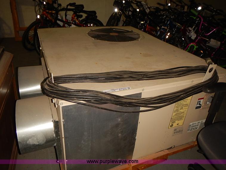 image for item BA9650 Lennox GCS16-030-75-1P central air unit