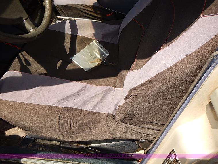 image for item I3503 1983 Mercedes Benz 300D