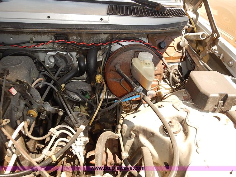 image for item I3503 1983 Mercedes Benz 300D