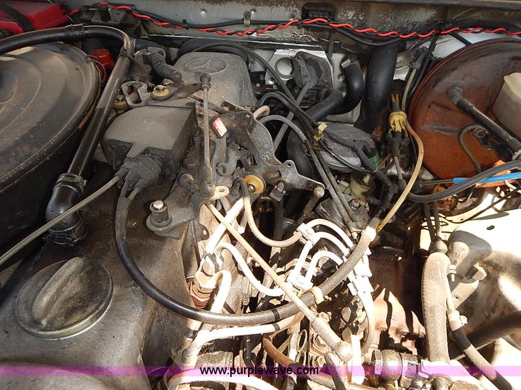 image for item I3503 1983 Mercedes Benz 300D