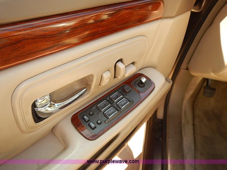 image for item I3504 1998 Cadillac DeVille