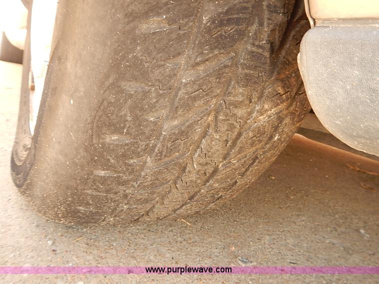 image for item I3504 1998 Cadillac DeVille