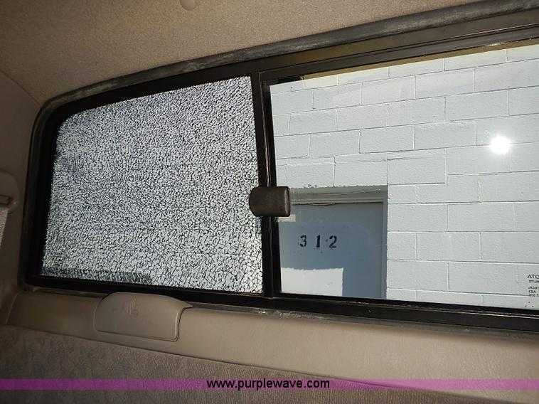 image for item I3506 2002 Toyota Tacoma pickup