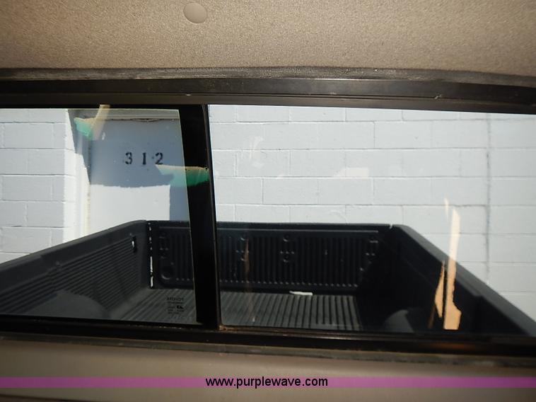 image for item I3506 2002 Toyota Tacoma pickup