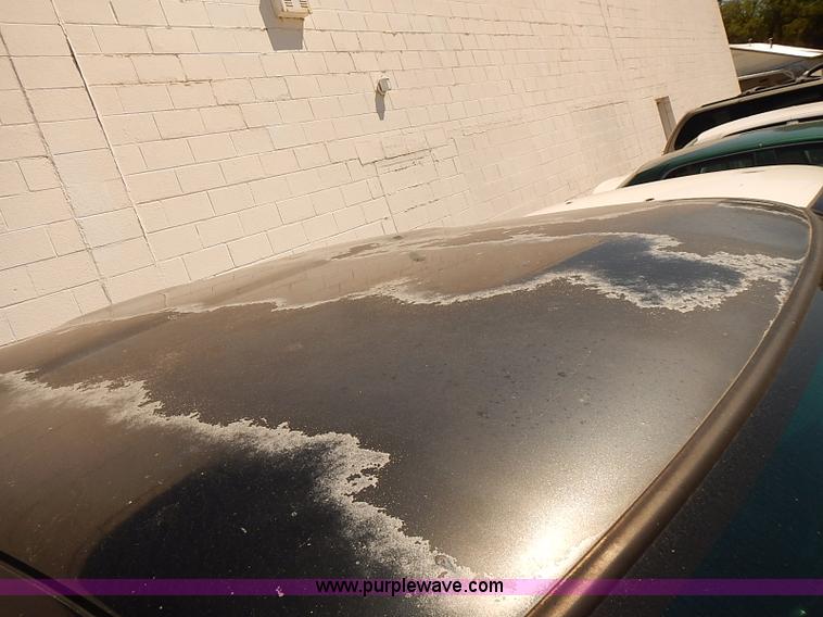 image for item I3506 2002 Toyota Tacoma pickup