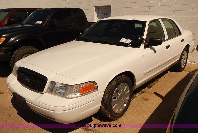 image for item I3507 2007 Ford Crown Victoria