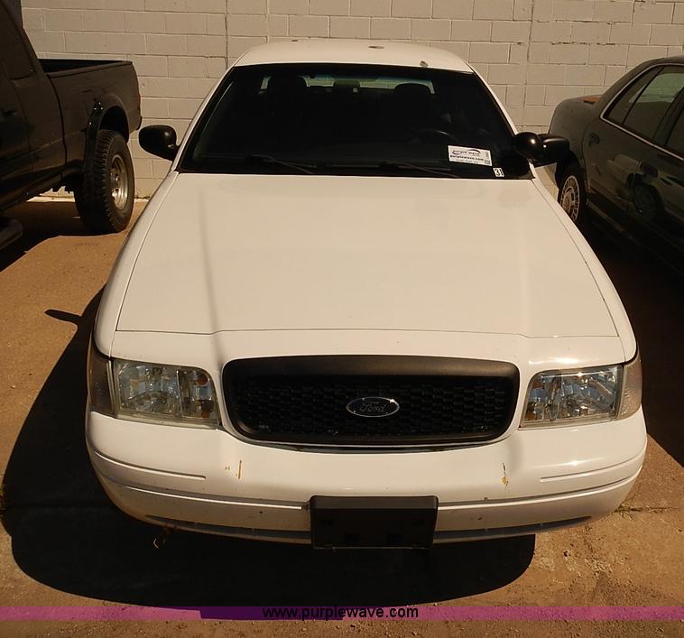 image for item I3507 2007 Ford Crown Victoria