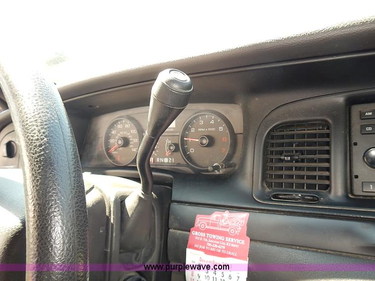 image for item I3507 2007 Ford Crown Victoria