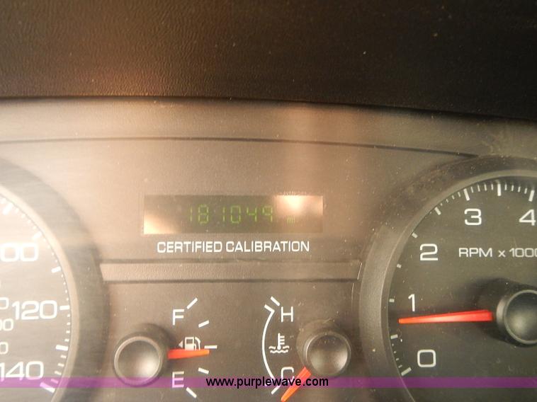 image for item I3507 2007 Ford Crown Victoria