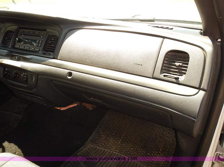 image for item I3507 2007 Ford Crown Victoria